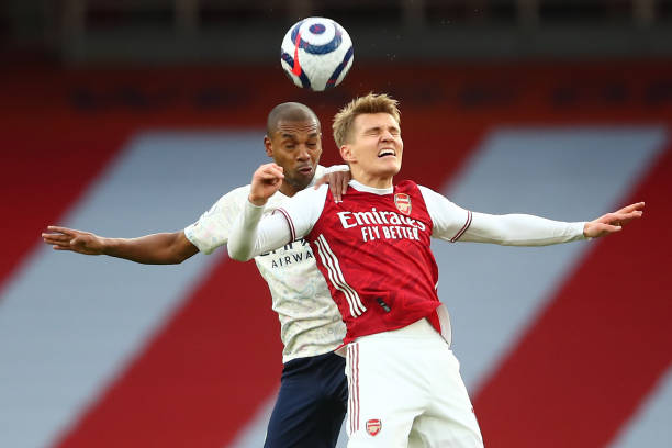 执行严格的 执行严格的